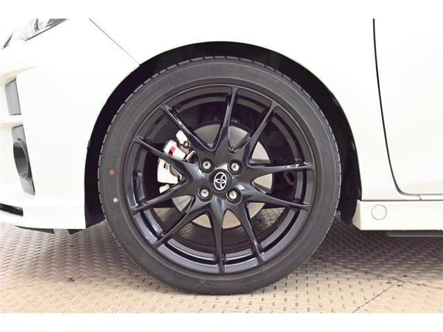 215/45R17インチアルミホイール