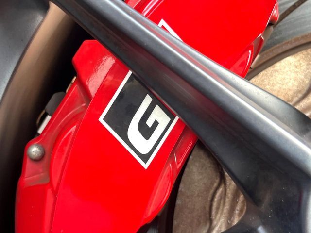 【GRキャリパー】ハイパワー車両には強力なブレーキが必須！色鮮やかなキャリパーがスポーティな印象を引き立てます♪