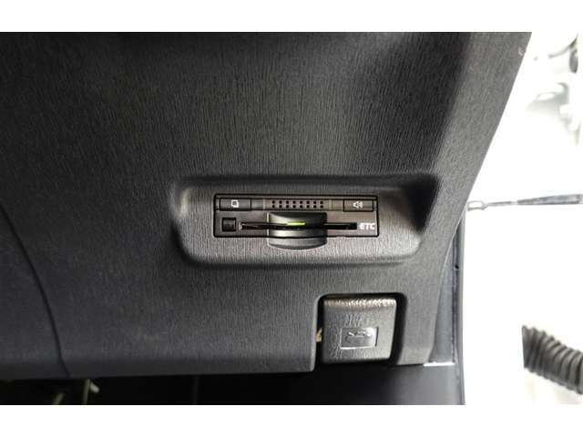 ETC車載器付きです。高速道路の料金所もスムーズに通過できます。