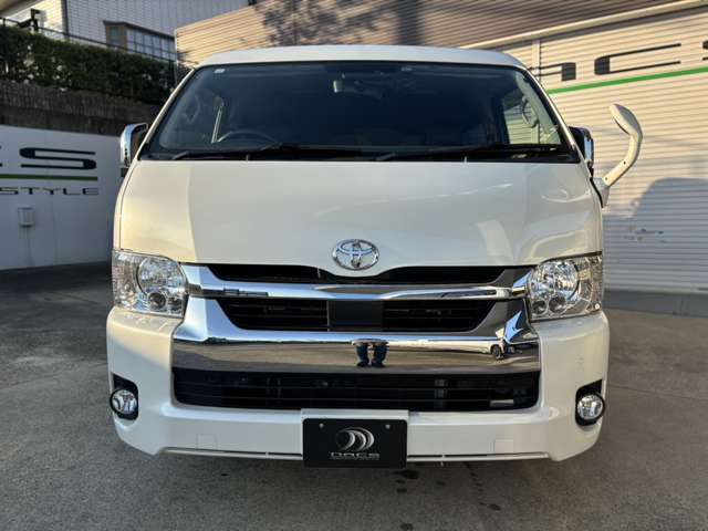 当社は新車、中古車を中心に販売、カスタマイズを行っております。200系ハイエースはカスタマイズパーツの多いお車です。お客様のご希望の一台も製作も可能です。是非ご希望をお聞かせ下さい。