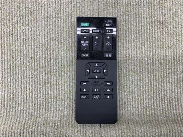 後席モニター用リモコンです