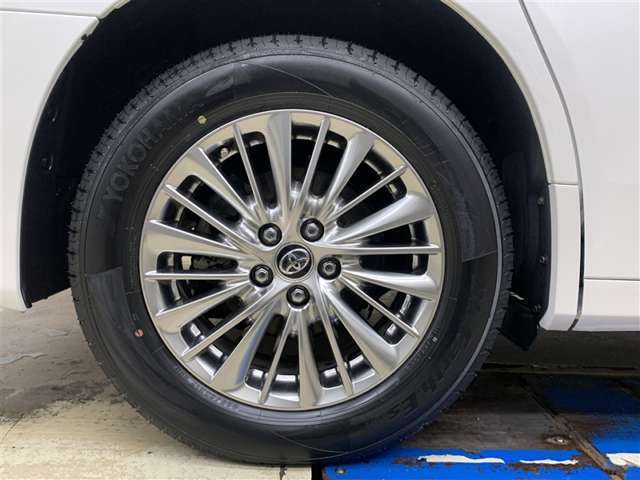 225/60R17インチ　純正アルミホイール
