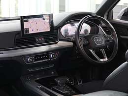 デザイン・ボディカラーが都会的な建物にも非常に良く映えます。クール・知的。Audiの持つ「品の良さ」が伝わってきます。