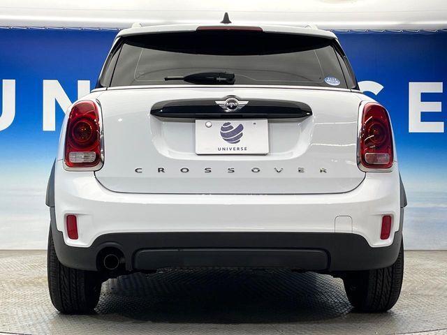 ●当店では第三者機関による車両品質鑑定を導入し、修復歴車を排除。鑑定書が発行されますので、ぱっと見ただけでは分からない箇所まで納得した上でご検討いただけます。※一部未実施の場合がございます。