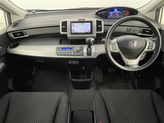 ◆【インパネ全体】全方位で視界が広く、高い目線で運転もしやすいです！