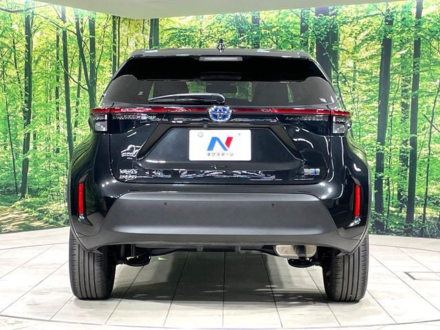 安心の最長10年・走行無制限保証（有償）をご用意。保証内容も充実はもちろん、無料点検＆オイル交換や、年中無休の全国・24時間ロードサービスも付帯されておりますのでご安心下さい。