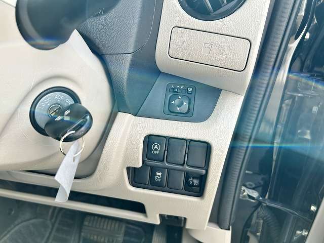 おかげさまで35周年！！全国直営20店舗！！総在庫3000台のカーディーラー！！きっと見つかるあなたの一台！！低価格な良質車がぞくぞく入庫！！更新情報もお見逃し無く！！