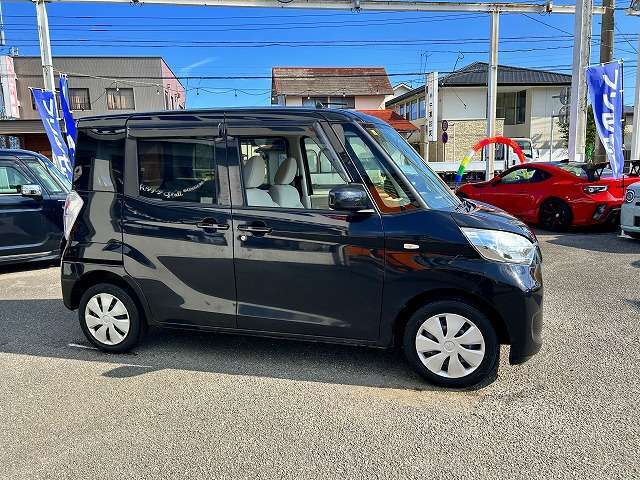 メモリーナビ・TV・CD＆DVD再生・Btooth・音楽録音・ドラレコ・ベンチシート・シートヒーター・シートバックテーブル・両側スライドドア・アイドリングストップ・キーレス