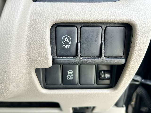 乗換えをご検討の方はチャンスです！！下取りキャンペーン開催中！！！査定額0円といわれた車輌、事故現状車、不動車も10万円の査定額保証！！詳細はスタッフまでお問い合わせ下さい！！