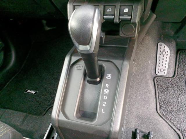 国産車から輸入車まで多様なお客様のニーズのお応えできるように、全国規模で豊富な在庫展開！車のことならWECARSへ！