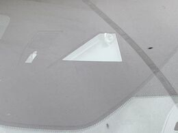 【i-ACTIVESENSE】走行中に前方の車両等を認識し、衝突しそうな時は警報とブレーキで衝突回避と被害軽減をアシスト。より安全にドライブをお楽しみいただけます。