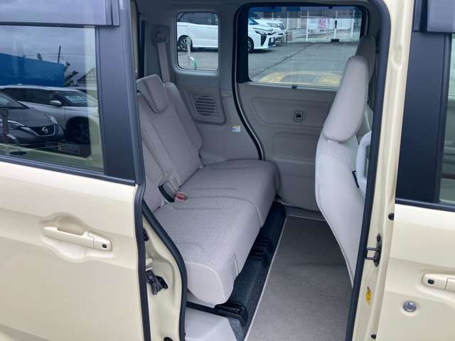 ★保証付で安心して乗って頂けます★万一の納車後の不具合が発生した場合は保証書の規定にそって自社工場で迅速に対応します！県外の方は、最寄のディーラーまたは当社指定工場を手配いたします★