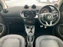 社内に整備工場を備えております☆提携する整備工場様も沢山ありますので、ご購入後のメンテナンスもしっかりサポートいたします☆ご購入特典オイル交換5回無料！もちろん納車時にはしっかり整備いたします