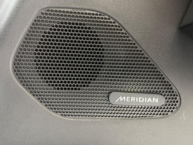 MERIDIANサウンドシステム　コンサートのような臨場感溢れる音響空間を実現します。MERIDIANは英国のプレミアムオーディオブランドです。どうぞ店頭にてご体感ください。
