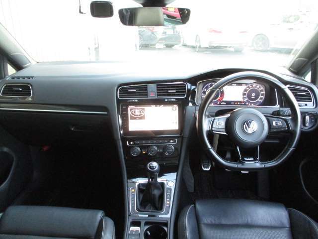 当店の中古車は全車走行テスト確認済です。安心してお乗りいただける車両を厳選価格にて販売しております。