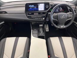 グループ総在庫数約30，000台！！全国の系列店からメーカー・車種問わずご紹介出来るので、あなたにピッタリのお車が見つかるはずです♪まずはお問い合わせ下さい☆