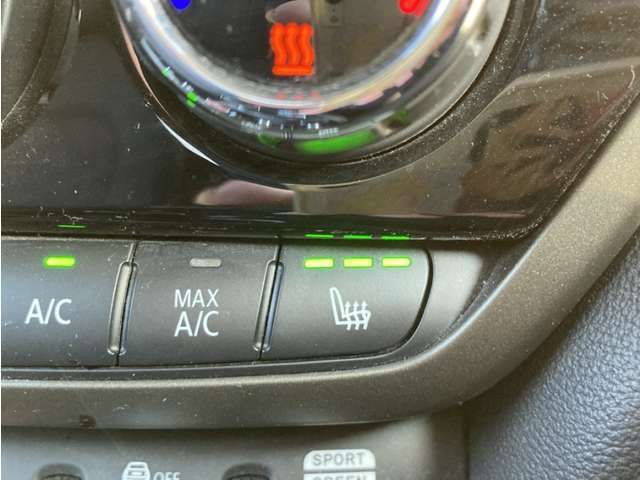 前席シートヒーター