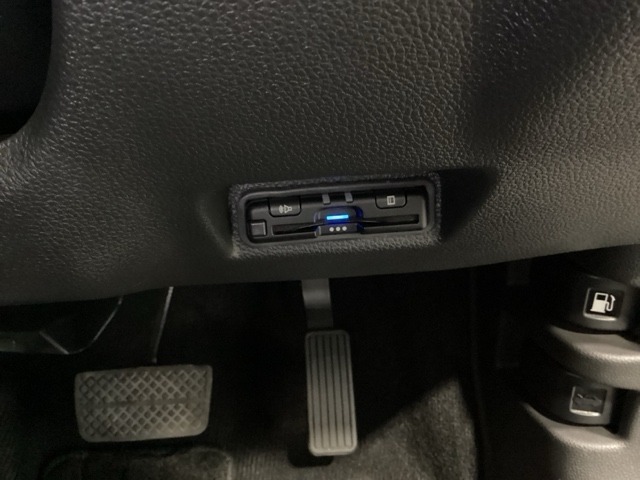 ETC付いてます。ETCが使用可能な道路通行料はキャッシュレスでスマートに走行できます。再セットアップして納車致します。