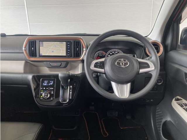 運転しやすいインパネ周りです。見やすいレイアウトで快適なドライブをサポートします☆☆
