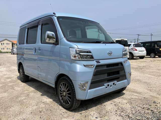 スズキ・ダイハツのサブディーラーとして全国販売優秀の実績！オールメーカーの軽未使用車・中古車はもちろんのこと、コンパクトカー・エコカーなどの普通車も豊富に在庫を取り揃えています！