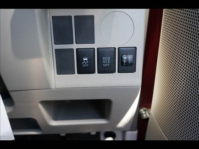 運転席のスイッチ周りになります！
