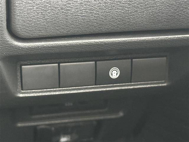 【運転席操作部】快適なドライブを楽しむための機能が装備されています！運転席から触れるので、使いやすいです！除菌プランいれていただくと、さらに清潔で安心していただけます！