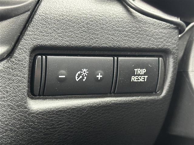 【運転席操作部】快適なドライブを楽しむための機能が装備されています！運転席から触れるので、使いやすいです！除菌プランいれていただくと、さらに清潔で安心していただけます！