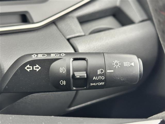 【運転席操作部】快適なドライブを楽しむための機能が装備されています！運転席から触れるので、使いやすいです！除菌プランいれていただくと、さらに清潔で安心していただけます！