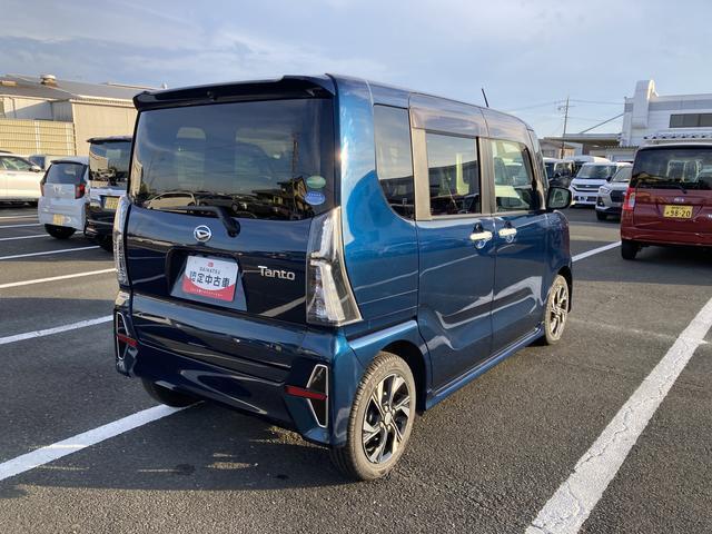 ご納車前には、法定12ヶ月点検相当の点検を実施いたします。プロの整備スタッフが点検をするので、安心して中古車にお乗りいただけます。