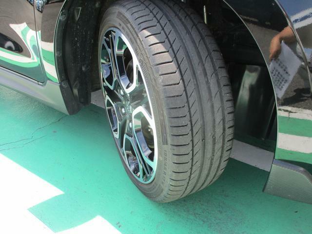 タイヤ溝も十分にあります。