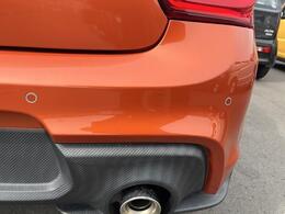 後退時ブレーキサポート機能搭載☆リアバンパーに4つのセンサーを内蔵し、車両後方にある障害物を検知！衝突回避をサポートします♪