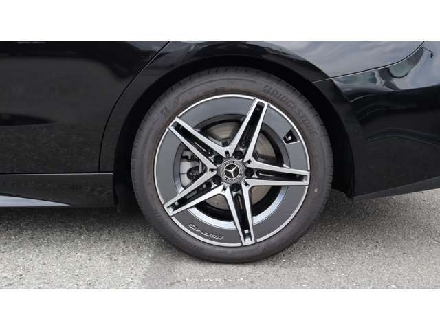 全国のご納車の陸送費用に関しても、ぜひお気軽にご相談下さいませ。また車両画像をEメール等でお送りすることも可能です☆