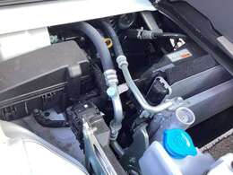 マツダの中古車は全車保証付きです★商用車は6か月もしくは1万キロ走るまでとなります★詳しくは営業スタッフまでお尋ねください★