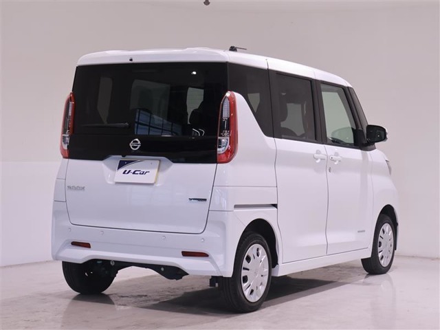 ■車両検査証明書■　　中古車の内外装の状態などを一目で分かるよう、検査員が実施した「車両検査証明書」をご用意しております。
