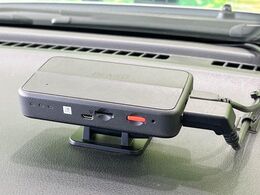 【ドライブレコーダー】安心・安全なカーライフに必須のドライブレコーダーを装備！走行中はもちろん、あおり運転や事故に遭遇した際の状況も映像で記録し、万一のリスクに備えます。
