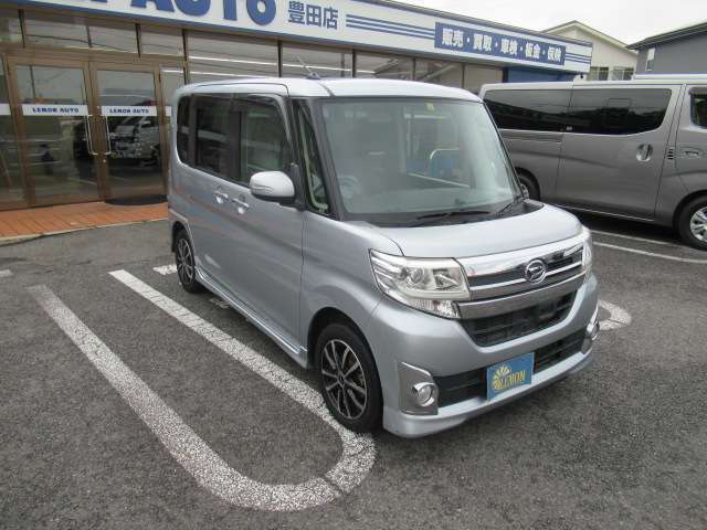軽自動車の登録には住民票・認印が必要となります。お早目の納車をご希望の場合は、事前にご用意頂きご来店頂けますと納車までがスムーズになります！ご不明な点はスタッフまでお気軽にお問合せ下さい！