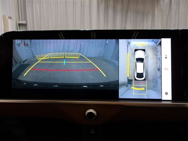 バックモニター付きなので車庫入れもラクラクです♪