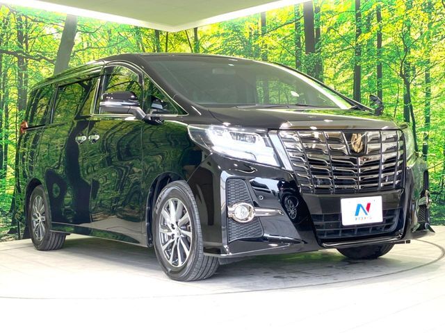 大好評のボディコーティング「弾スプラッシュコート」もご納車までに施工可能。通常のガラスコートと異なる、耐久年数6年の無機質ガラスコーティングが、ボディをキレイな状態に保ってくれます。