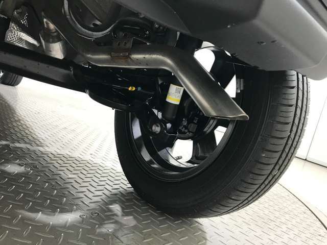 ご購入後のメンテナンスのご来店の際、ご予約いただいたお客様にはケーキをご用意しております！カフェのような空間でゆっくりおくつろぎ頂けますよ！