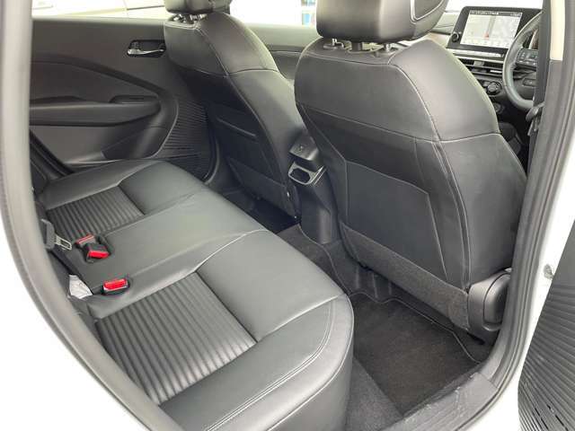 店舗にて現車の確認もいただけますので、お電話で在庫のご確認の上是非ご来店くださいませ！！店舗直通電話 0532-69-5171