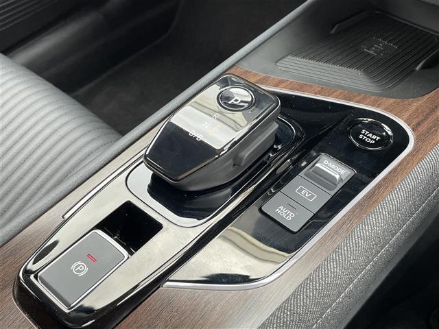 店舗にて現車の確認もいただけますので、お電話で在庫のご確認の上是非ご来店くださいませ！！店舗直通電話 0532-69-5171