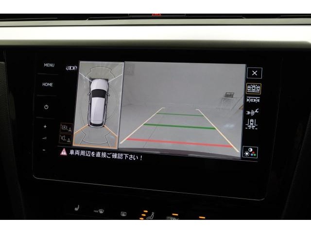 【リヤビューカメラ】【アラウンドビューカメラ】車庫入れなどバックでの駐車に便利。