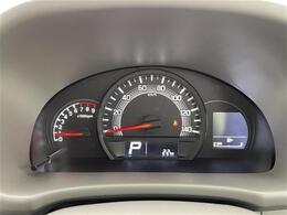 【スピードメーター】『スピードメーター』の画像になります。メーターがシンプルで見やすく運転しやすいですね！