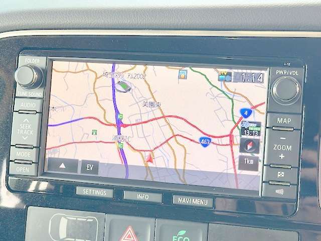 純正SDナビ付き！DVD再生、フルセグTV、Bluetoothオーディオ、バックモニターと装備が充実しております！