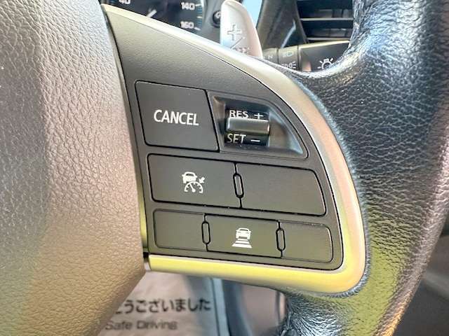 アダプティブクルーズコントロール付きで長距離移動も楽々！燃費の向上も図れます！便利ですよね♪