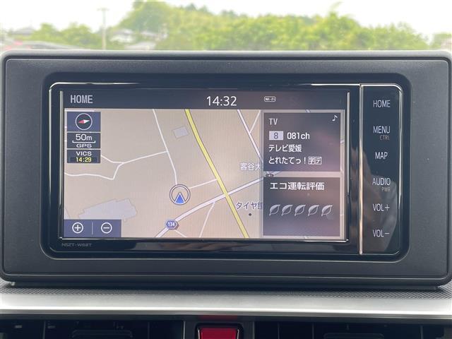 こちらオーディオ周りの写真になります。動作確認済みです。詳しい機能に関しましては装備欄を確認ください。車によっては多機能なナビなど、充実したオーディオがついている車両もあります。