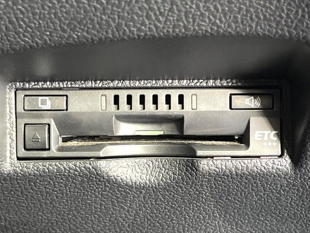 【ETC】高速道路の料金所をストレスなく通過！話題のスポットやサービスエリアに多い「スマートIC」利用時は必須のアイテムです。当店でセットアップを実施、ご納車当日からすぐにご利用いただけます！
