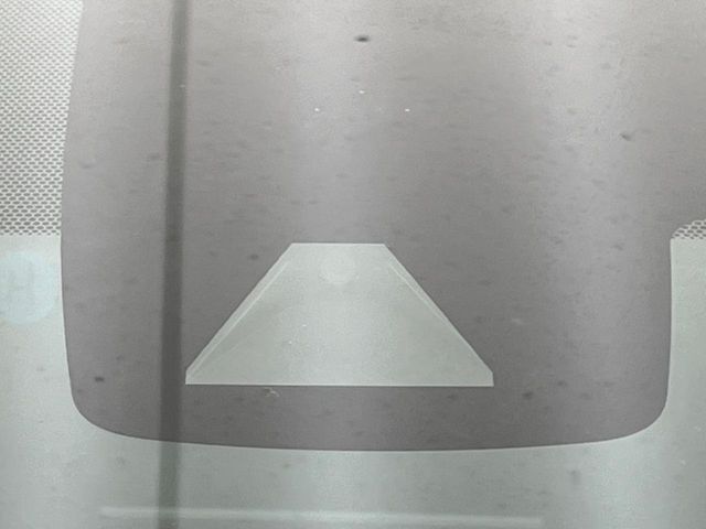 【トヨタセーフティセンス】走行中に前方の車両等を認識し、衝突しそうな時は警報とブレーキで衝突回避と被害軽減をアシスト。より安全にドライブをお楽しみいただけます。