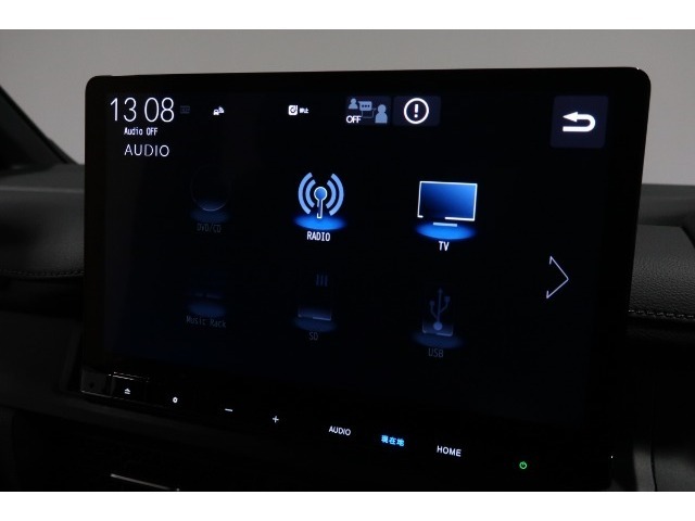 ナビゲーションももちろん装備☆多彩な機能で快適ドライブをアシスト☆オーディオ機能も充実していますね☆