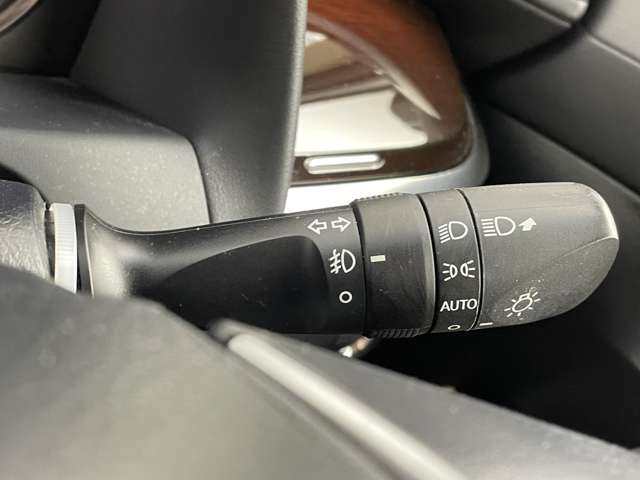【運転席操作部】快適なドライブを楽しむための機能が装備されています！運転席から触れるので、使いやすいです！除菌プランいれていただくと、さらに清潔で安心していただけます！
